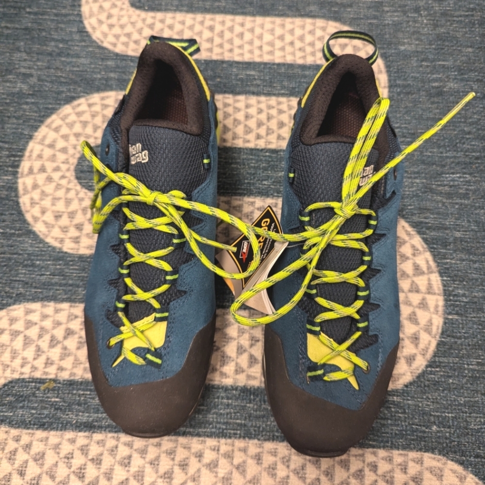 Hanwag makra pro low GTX approach shoes hiking boots goretex